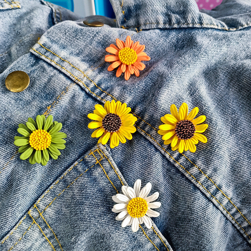 Little Daisy Brooch Is All-match And Cute