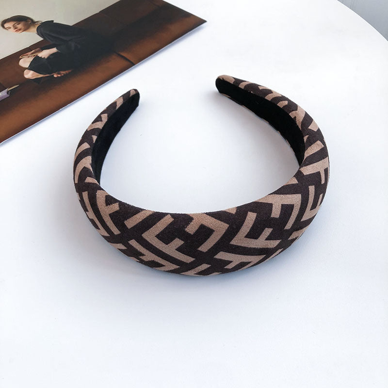 Simple knotted headband