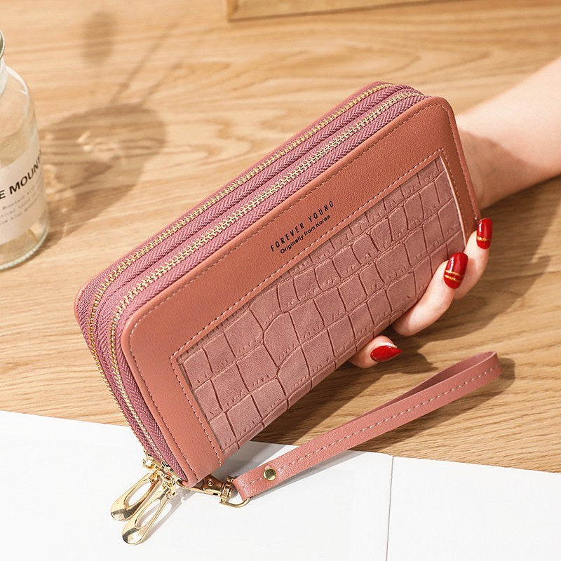 Women's Wristlet
