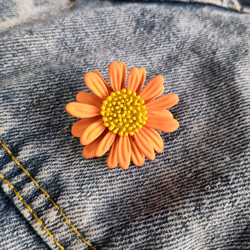 Little Daisy Brooch Is All-match And Cute
