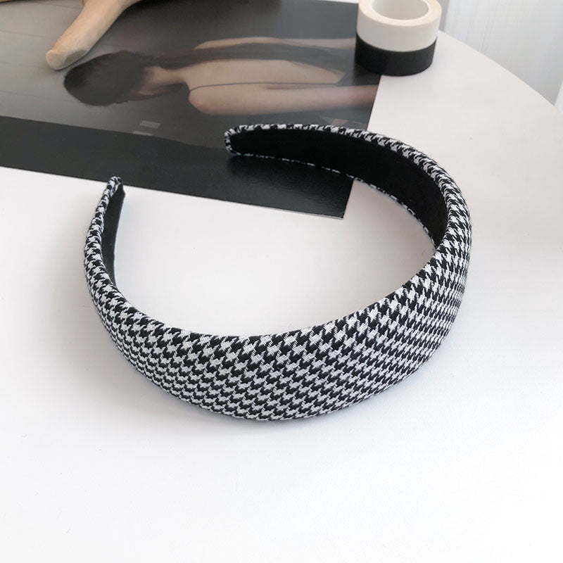Simple knotted headband
