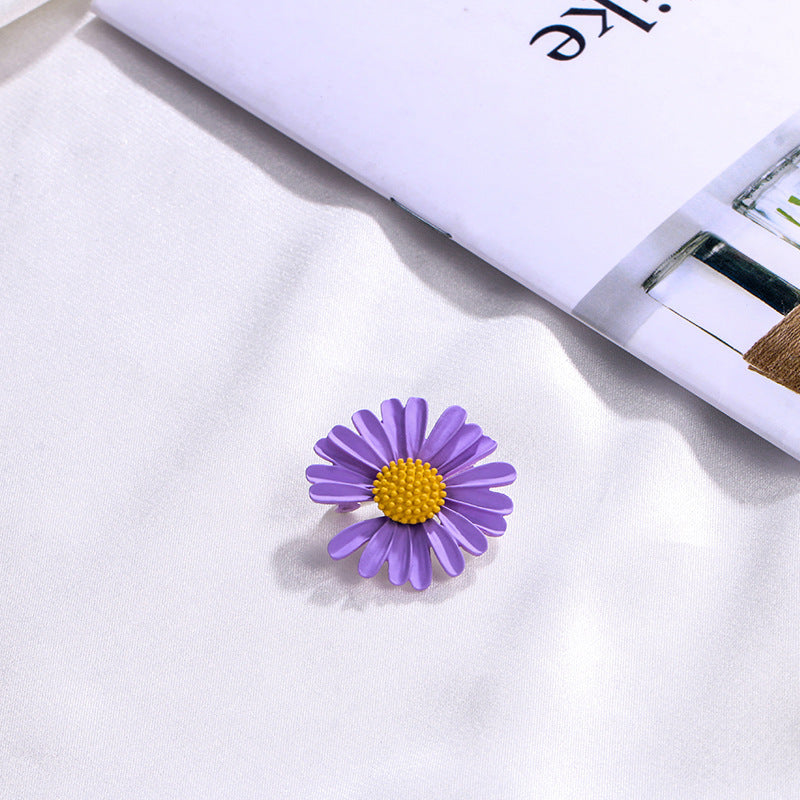 Little Daisy Brooch Is All-match And Cute